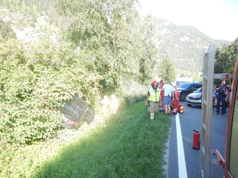 Schwerer Verkehrsunfall B311 - Freiwillige Feuerwehr Saalfelden